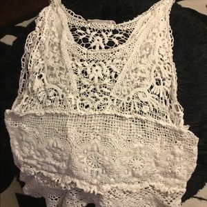 Beautiful delicate lace layering tank